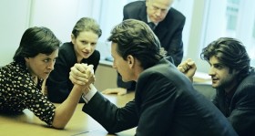 Streit im Büro: Schlechte Stimmung unter Kollegen